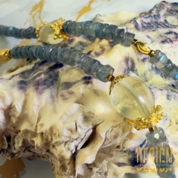 Naszyjnik z lapis lazuli, ametystem, labradorytem i cytrynem w srebrze pozłacanym 24 K | Kuźmińska Design