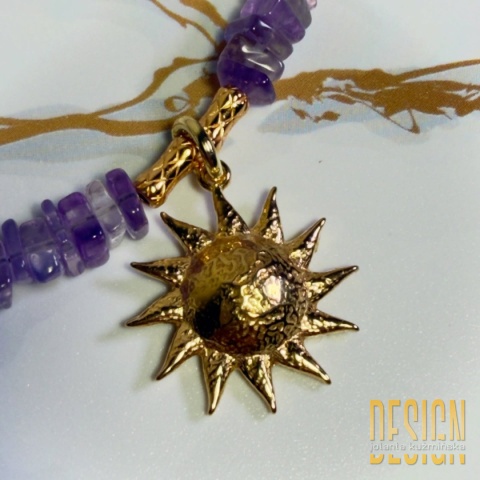 Naszyjnik z ametystów ze złoconą zawieszką słońca | Kuźmińska Design