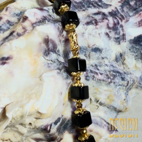 Bransoletka z czarnego onyksu z pozłacanymi detalami 24k – Kuźmińska Design