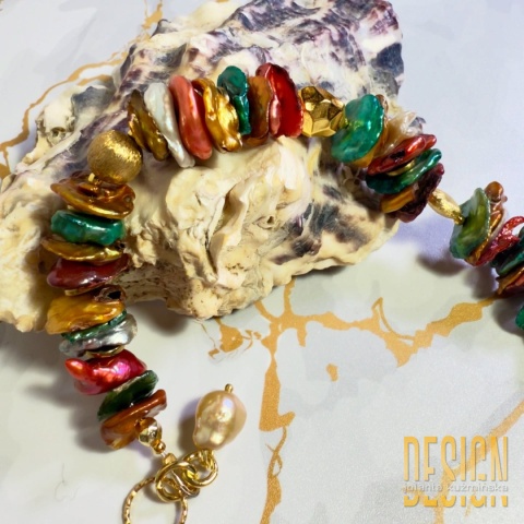 „Bransoletka z kolorowych pereł Biwa | Srebro złocone 24 K”