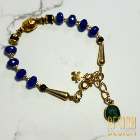Bransoletka z niebieskich agatów, onyksu i szmaragdu | Srebro złocone 24k