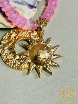 Naszyjnik z różowych opali z zawieszką Słońce w srebrze pozłacanym 24 K | Kuźmińska Design