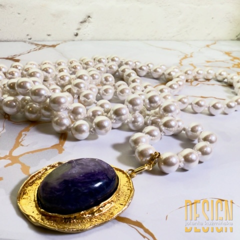 Porcelanowa perła 120 cm z czaroitem | Biżuteria autorska Kuźmińska Design