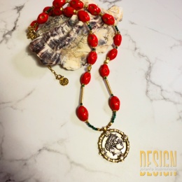 Unikatowy naszyjnik z czerwonego koralu z antyczną monetą – Unikat 1/1 | Kuźmińska Design